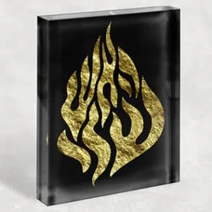 תמונה של האש שלי בזהב על בלוק זכוכית אקרילי